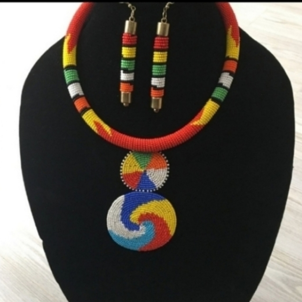 VINTAGE SJ EARRING AND NECKLACE